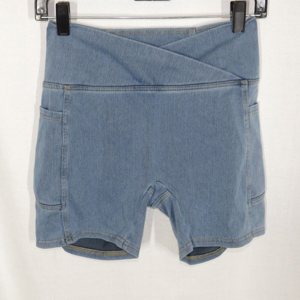 Halara Flex Crossover High Waisted Stretch Denim Shorts with Pockets Size Small
